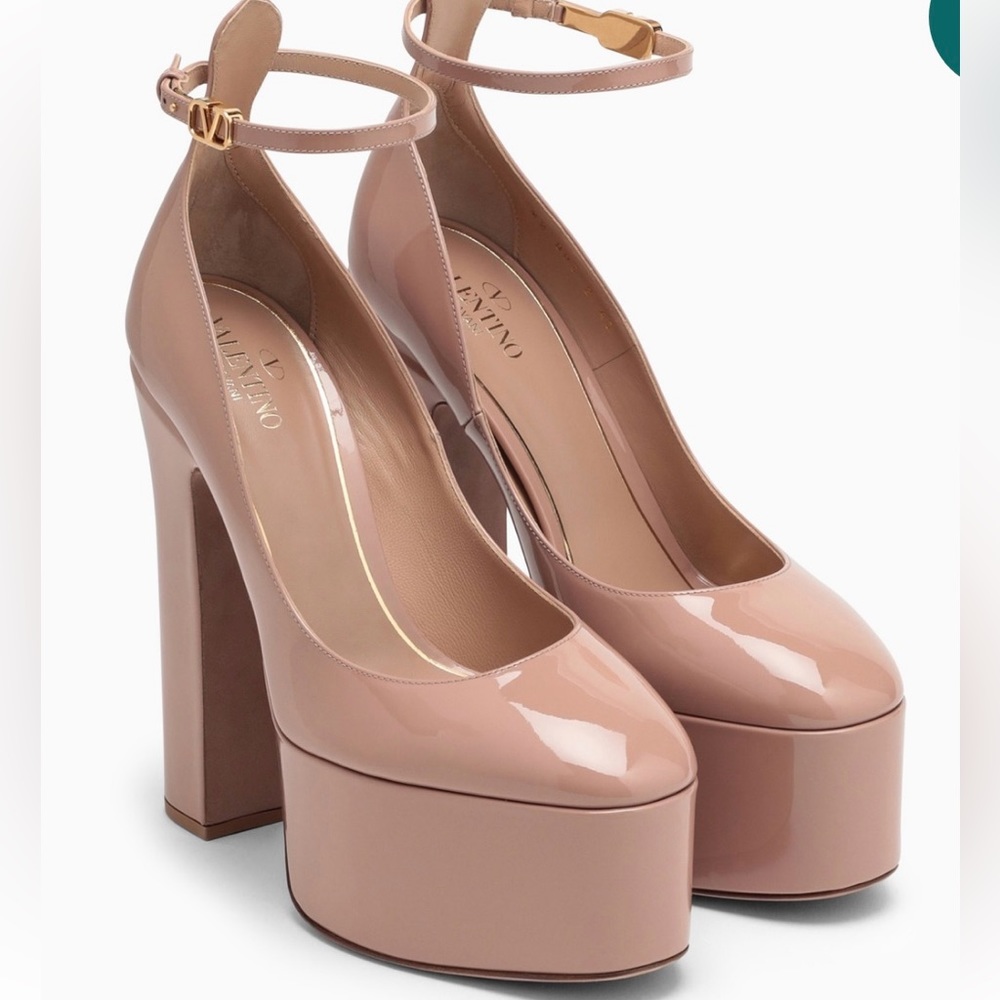 VALENTINO GARAVANI (NEW IN BOX)
ANKLE STRAP PLATFORM PUMP ROSE CANNELLE
